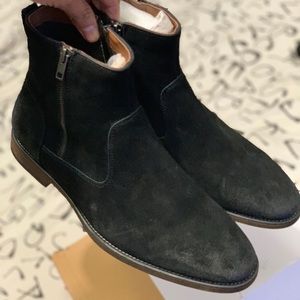 Suede black boots sz10